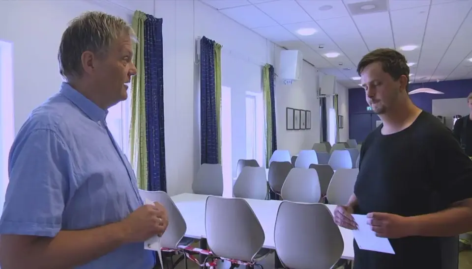Her er den femte (5/7) episoden av «Kristoffer». Klarer han å beholde jobben?