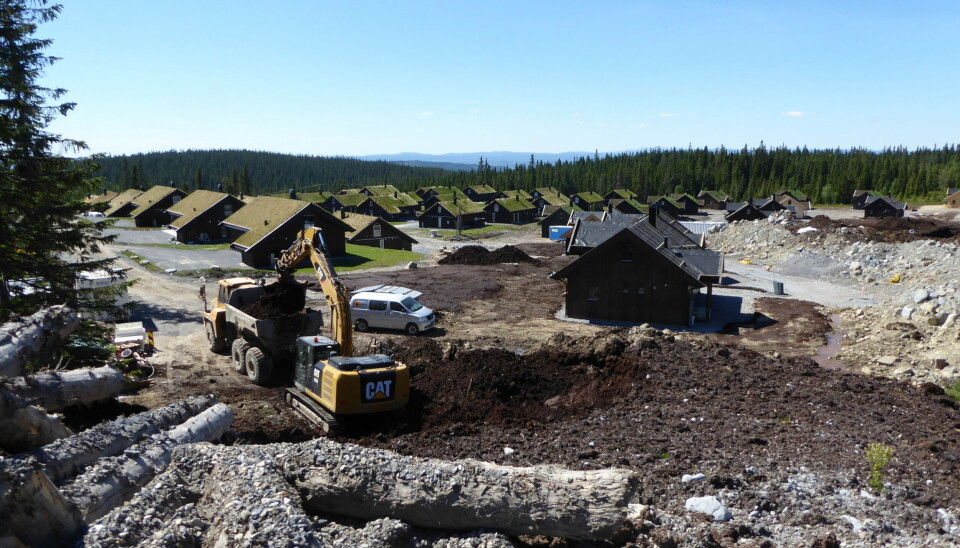 Når det bygges nytt, bygges det gjerne tett. Som her på Sjusjøen i Ringsaker kommune. Foto: Audun Bringsvor.