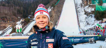 Skiflygingsfest uten kvinner: – Vi er på overtid, sier Maren Lundby. Hun får støtte av Clas Brede Bråthen
