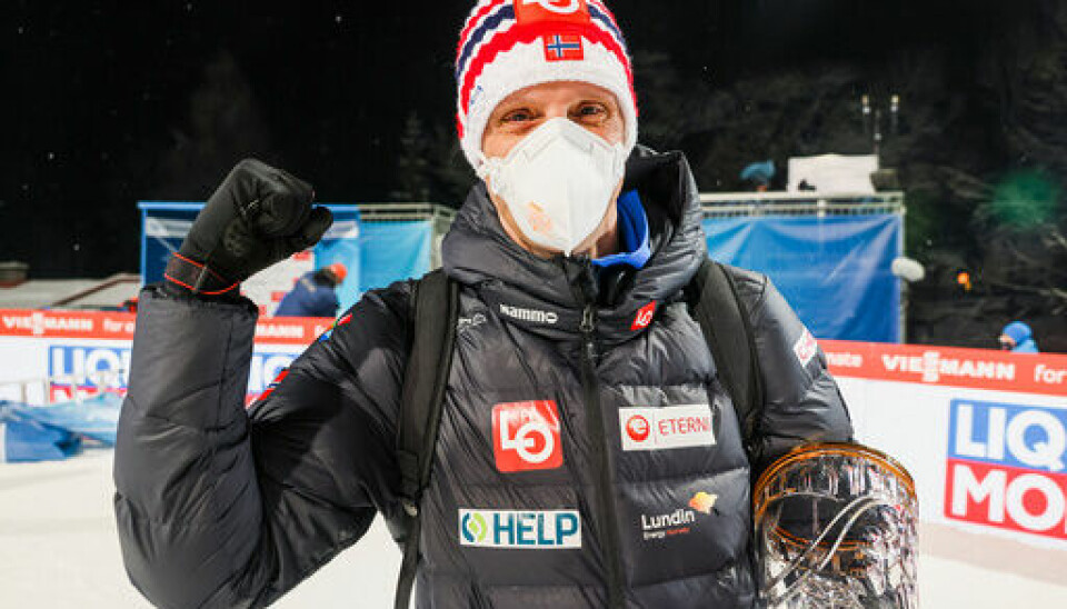 Alexander Stöckl etter det siste rennet i den tysk-østerrikske hoppuka tidligere i år. Foto: Geir Olsen / NTB