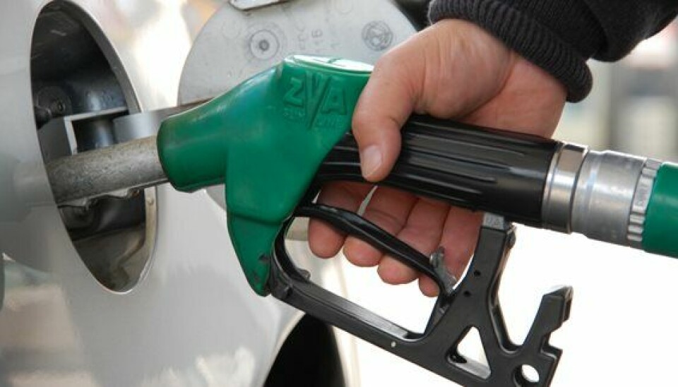 NAF krever avgiftskutt for å hjelpe bilistene. På ett år har prisene på bensin og diesel økt med 24 prosent.
