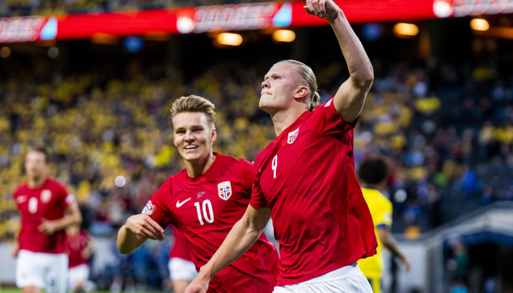 Stockholm, Sverige 20220605. Norges Erling Braut Haaland jubler med Martin Ødegaard etter 0-1 målet under fotballkampen i Nations League mellom Sverige og Norge på Friends Arena.Foto: Fredrik Varfjell / NTB Stockholm, Sverige 20220605. Norges Erling Braut Haaland jubler med Martin Ødegaard etter 0-1 målet under fotballkampen i Nations League mellom Sverige og Norge på Friends Arena.Foto: Fredrik Varfjell / NTB