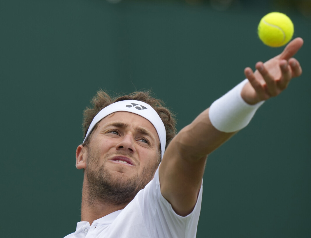 Casper Ruud vil ha bedre resultat i Wimbeldon enn pappa Christian. Casper Ruud vil ha bedre resultat i Wimbeldon enn pappa Christian.