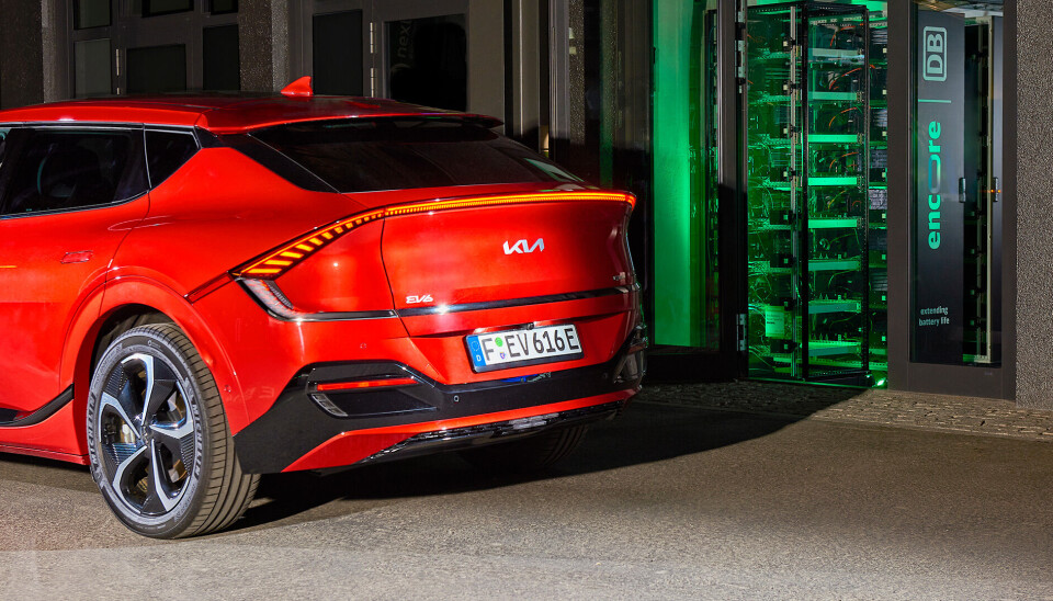 Kia har funnet en ny løsning for resirkulasjon av bilbatterier. Kia har funnet en ny løsning for resirkulasjon av bilbatterier.
