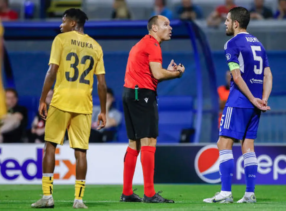 Dommer Antonio Mateu Lahoz under kampen mellom Dinamo Zagreb og Bodø/Glimt tidligere denne sesongen. Foto: Nikola Krstic / NT Dommer Antonio Mateu Lahoz under kampen mellom Dinamo Zagreb og Bodø/Glimt tidligere denne sesongen. Foto: Nikola Krstic / NT