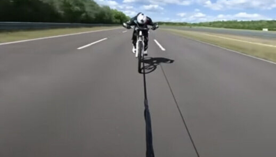 Se fartsrekord på tråsykkel: 272 km/t